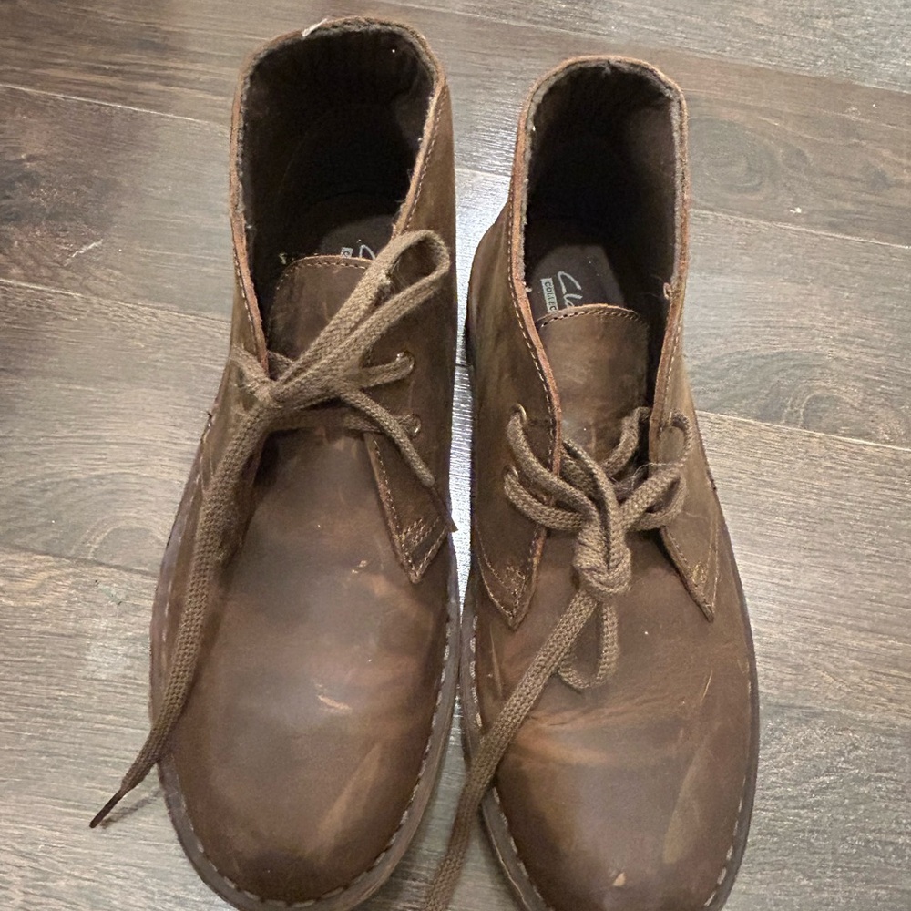 Clarks womenโs Dark Brown Leather Chukka Boots